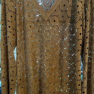 Woman’s top